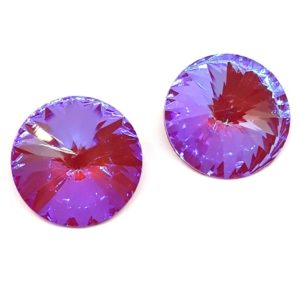 Cabochon rivoli in cristallo, tondo, colore rosso.